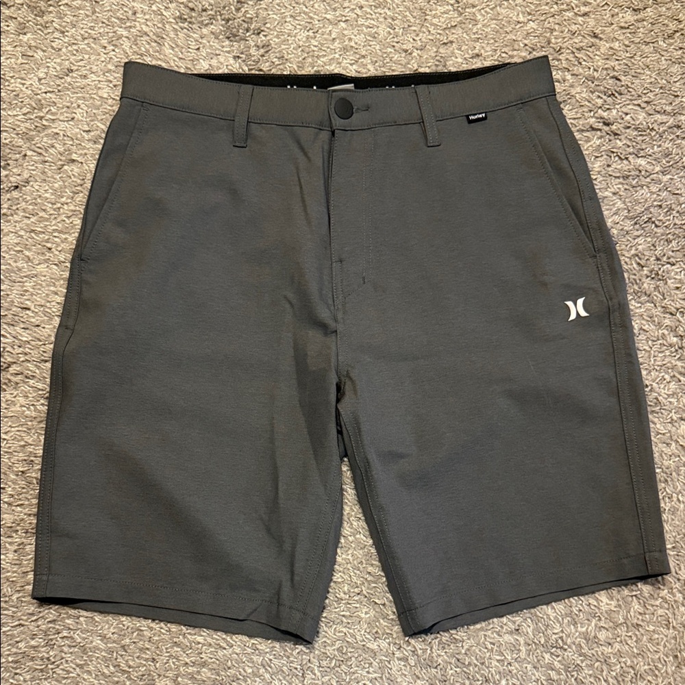 NWOT Men’s Hurley Walk Shorts, Size 32, Charcoal Grey